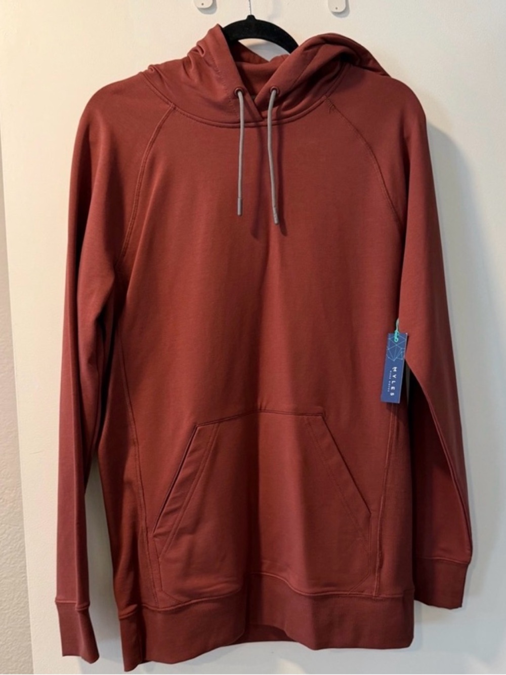 Myles Men's Everyday Pullover
Hoodie in Crimson - M